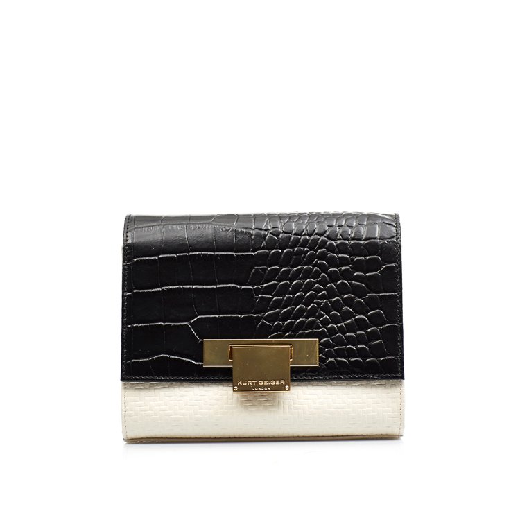 Annie-cross-body-Black AED 799